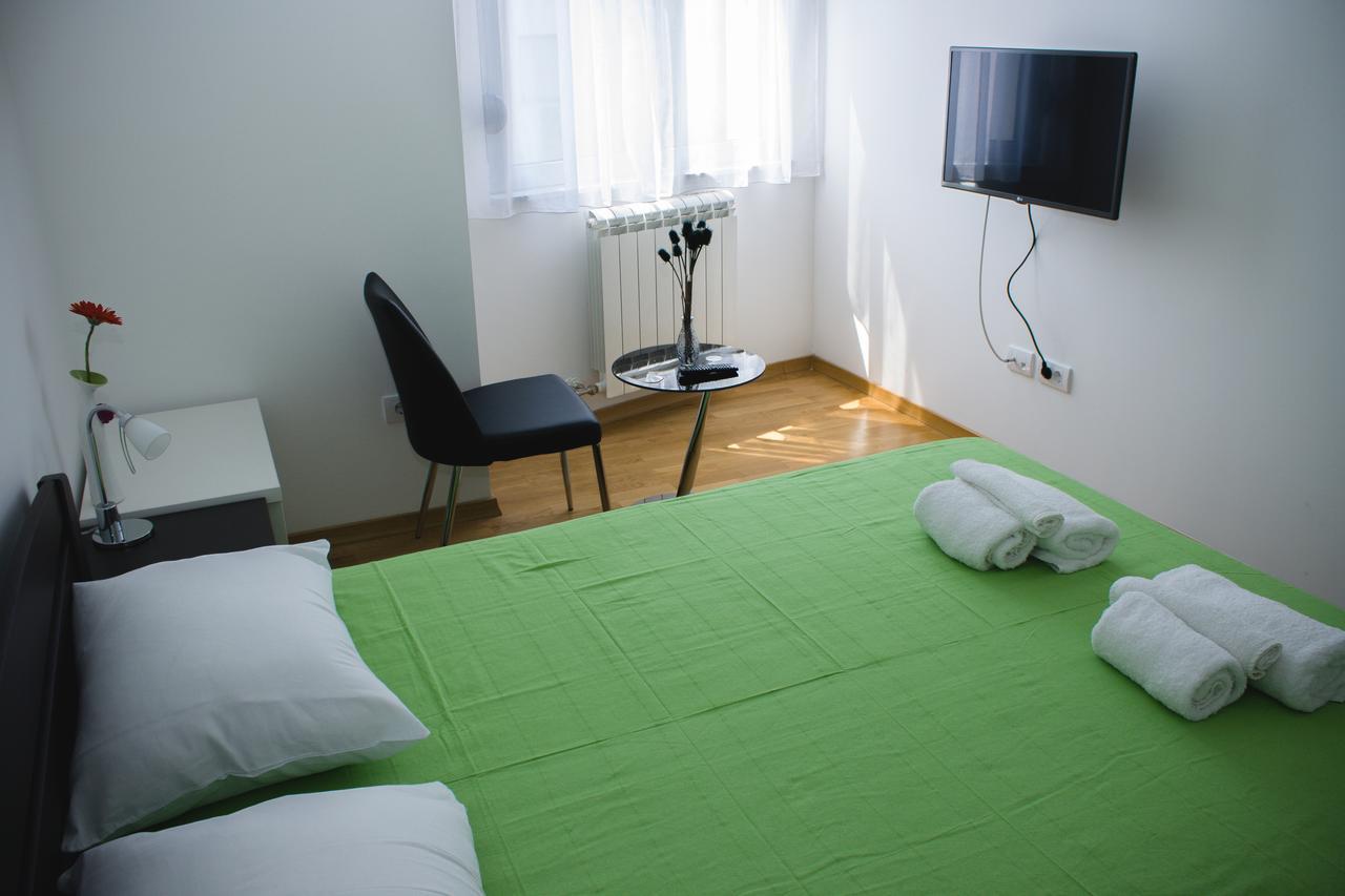 Botanical Garden Apartments ベオグラード エクステリア 写真