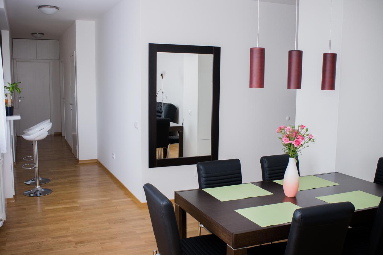 Botanical Garden Apartments ベオグラード エクステリア 写真