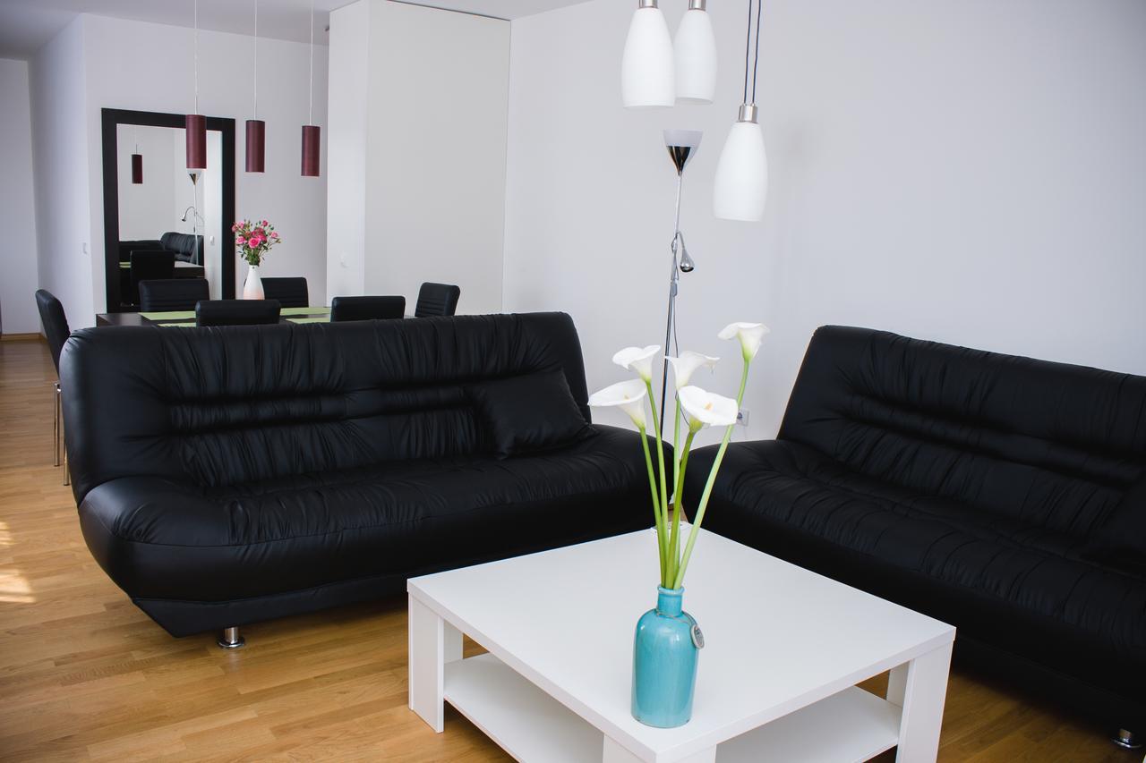 Botanical Garden Apartments ベオグラード エクステリア 写真