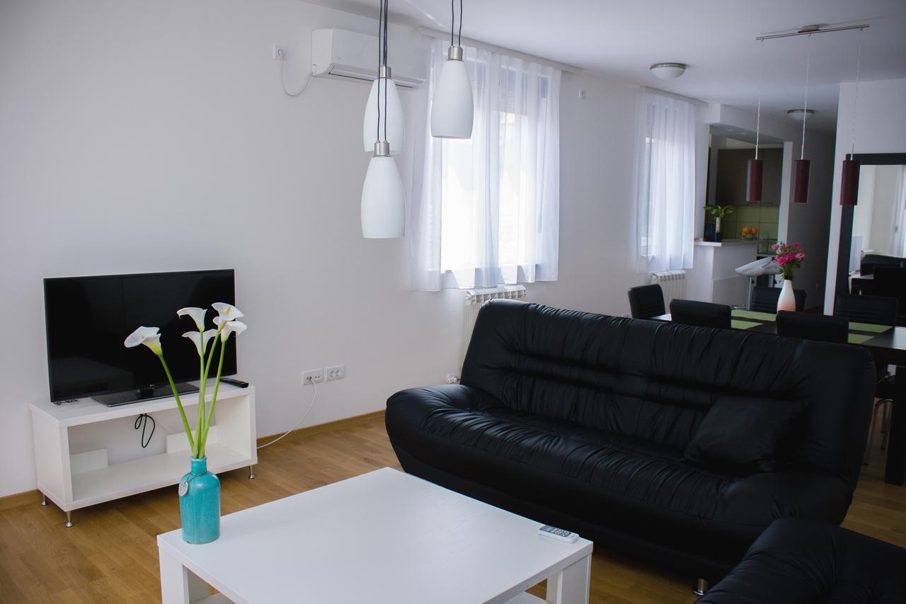 Botanical Garden Apartments ベオグラード エクステリア 写真